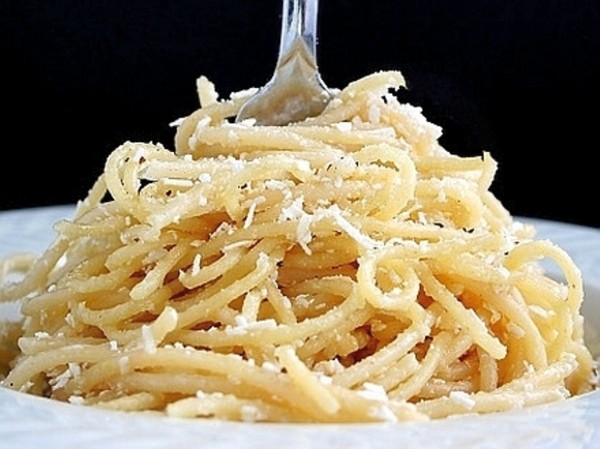 Spaghetti con formaggio