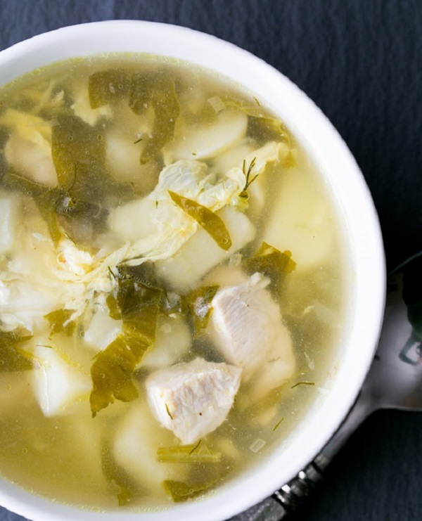 Zuppa verde di acetosa