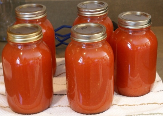Succo di pomodoro per l'inverno