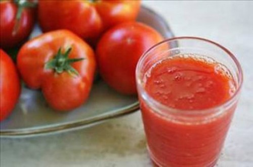 Succo di pomodoro per l'inverno