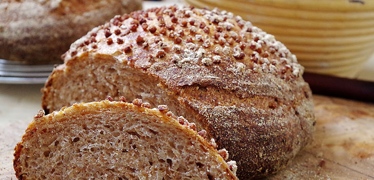 Una ricetta per pane gustoso e sano con fiocchi di grano saraceno