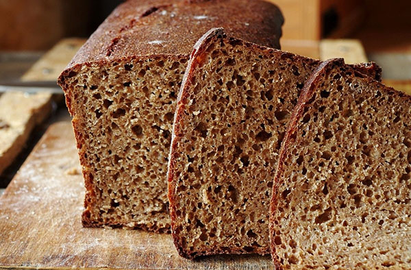Una ricetta per pane gustoso e sano con fiocchi di grano saraceno