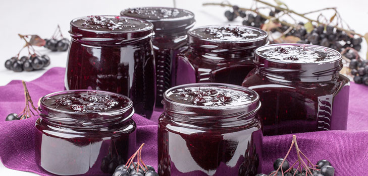 Marmellata di aronia nera
