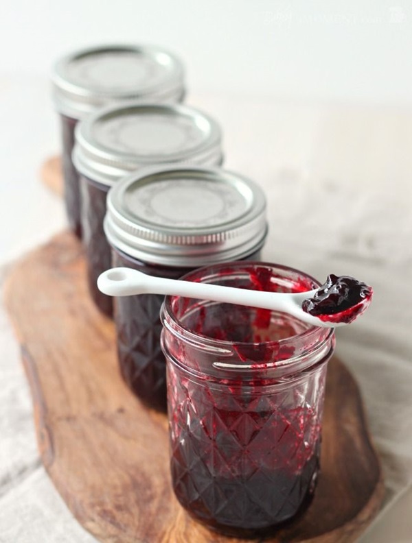 Marmellata di aronia nera