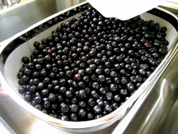 Marmellata di aronia nera
