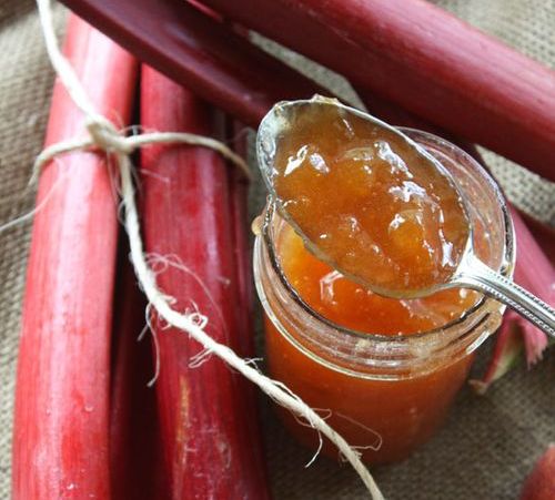 Marmellata di rabarbaro con banana