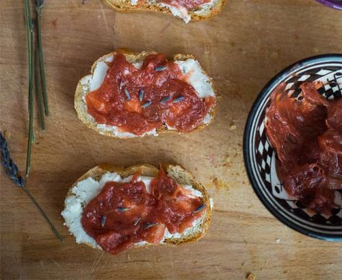 Conserve alimentari dal rabarbaro