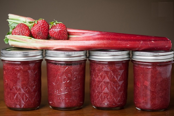Jam da il rabarbaro