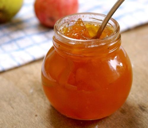 Marmellata insolita di mele e latte condensato