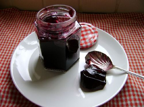 Marmellata di caprifoglio per l'inverno, ricette. Billette di caprifoglio per l'inverno