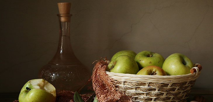 Vino fatto in casa dalle mele