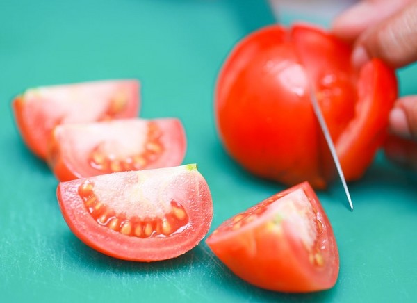 Pomodori essiccati al sole, ricette a casa. Come preparare pomodori essiccati al sole in un essiccatore di verdure, forno, per l'inverno