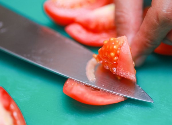 Pomodori essiccati al sole, ricette a casa. Come preparare pomodori essiccati al sole in un essiccatore di verdure, forno, per l'inverno