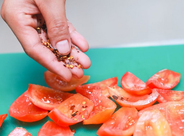 Pomodori essiccati al sole, ricette a casa. Come preparare pomodori essiccati al sole in un essiccatore di verdure, forno, per l'inverno