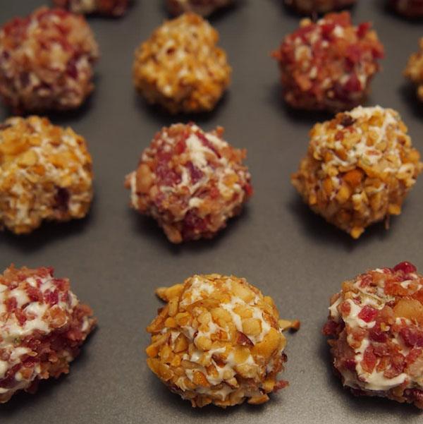 Spuntini per il gallo del nuovo anno 2017: prepariamo nuove ricette deliziose e interessanti per spuntini semplici e freddi di Capodanno