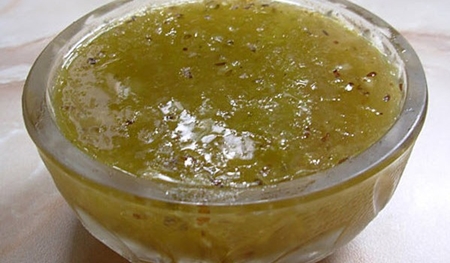 Gelatina di uva spina per l'inverno