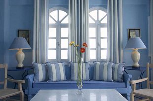 Interno in colore blu