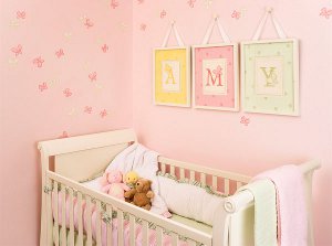 Come decorare le mani di un bambino