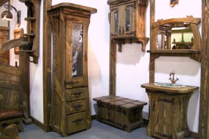 Arredi in legno massello: i segreti della scelta Arredi in legno massello: i segreti della scelta