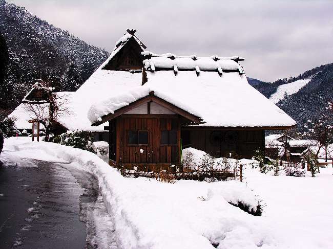 Facciata bagnata: riscaldata all'inverno