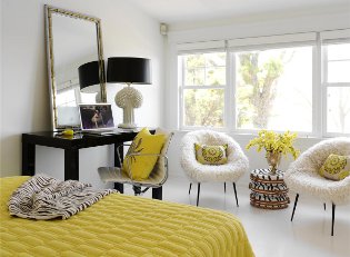 Giallo all'interno
