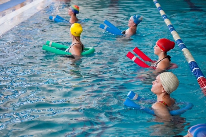 donne in acqua