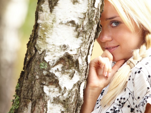 Il succo di betulla è buono per donne incinte, bambini, con diabete. Succo di betulla per la bellezza dei capelli e della pelle, per la perdita di peso