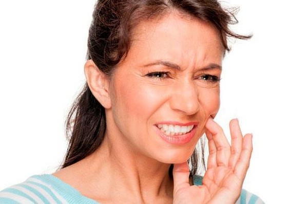 Perché prude i denti in un adulto