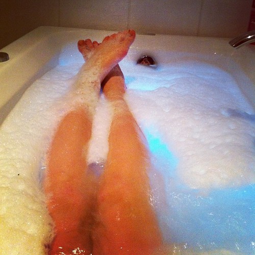 donna facendo il bagno
