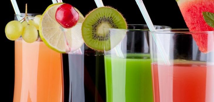 Succhi di frutta appena spremuti: buoni e cattivi