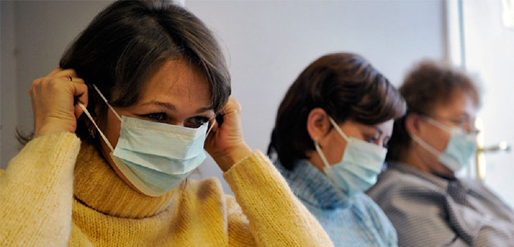 Trattamento dell'influenza e della SARS negli adulti a casa: farmaci a basso costo e rimedi popolari. Il consiglio del dott. Komarovsky su come curare l'influenza nei bambini