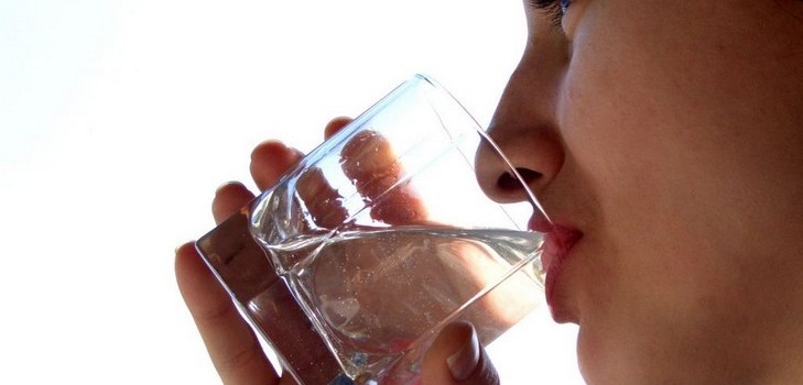Bere la dieta: cosa puoi bere e quanto puoi perdere
