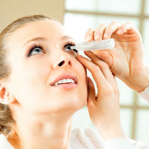 Vitamine per gli occhi: in gocce e compresse