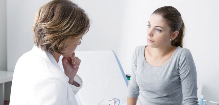Perché c'è un odore sgradevole dalla vagina